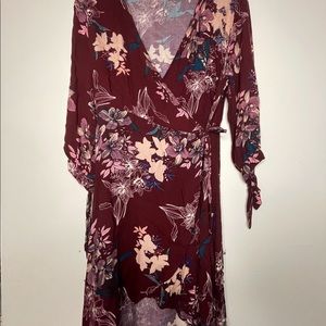 Floral high/low dress. Long sleeves